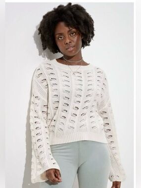 American Eagle Outfitters Cream Crouchet Oversized Cropped Sweater size Medium